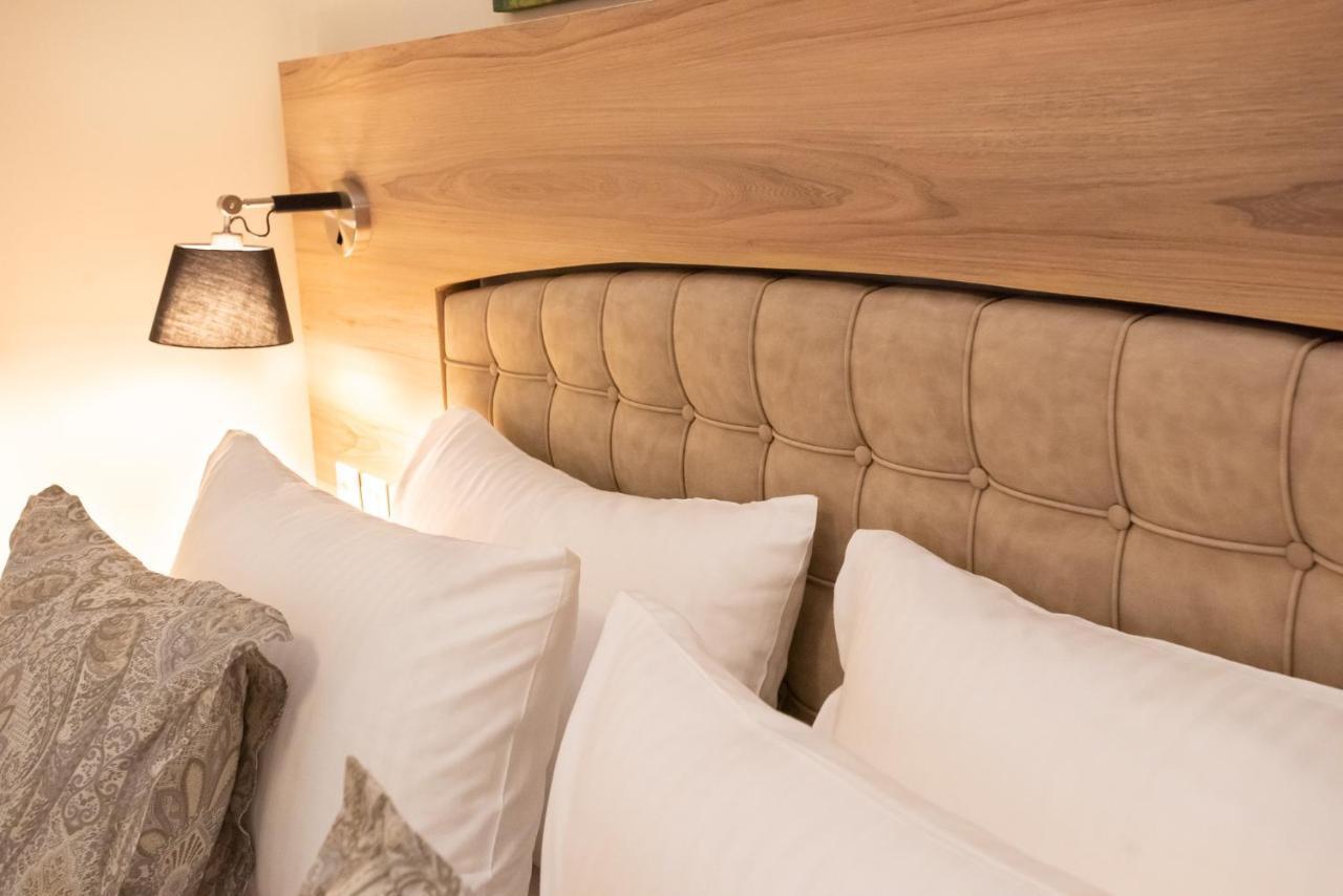 Blue Ark Lavish Sauna Suite Афіни Екстер'єр фото