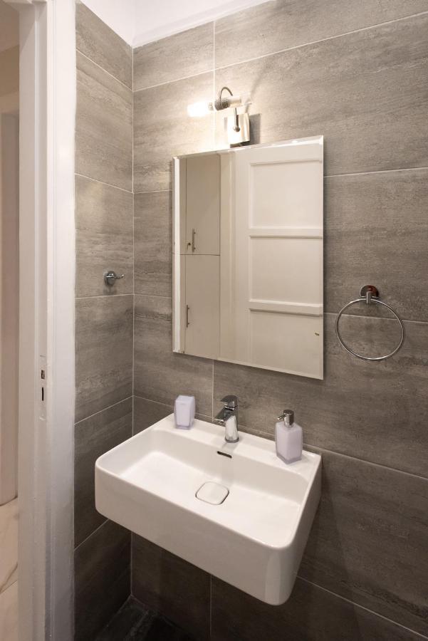 Blue Ark Lavish Sauna Suite Афіни Екстер'єр фото